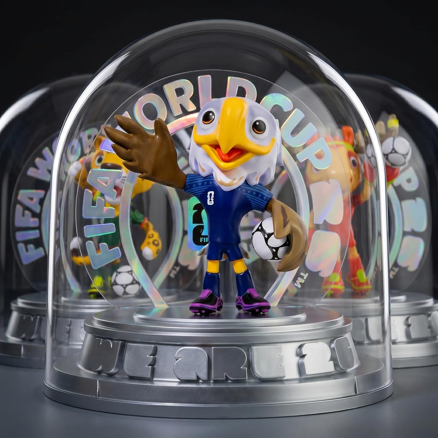 FIFA World Cup 2026 USA Mascot Clutch the Bald Eagle Statue – Personalized Laser Engraved | Official Licensed 25cm Display with Acrylic Dome